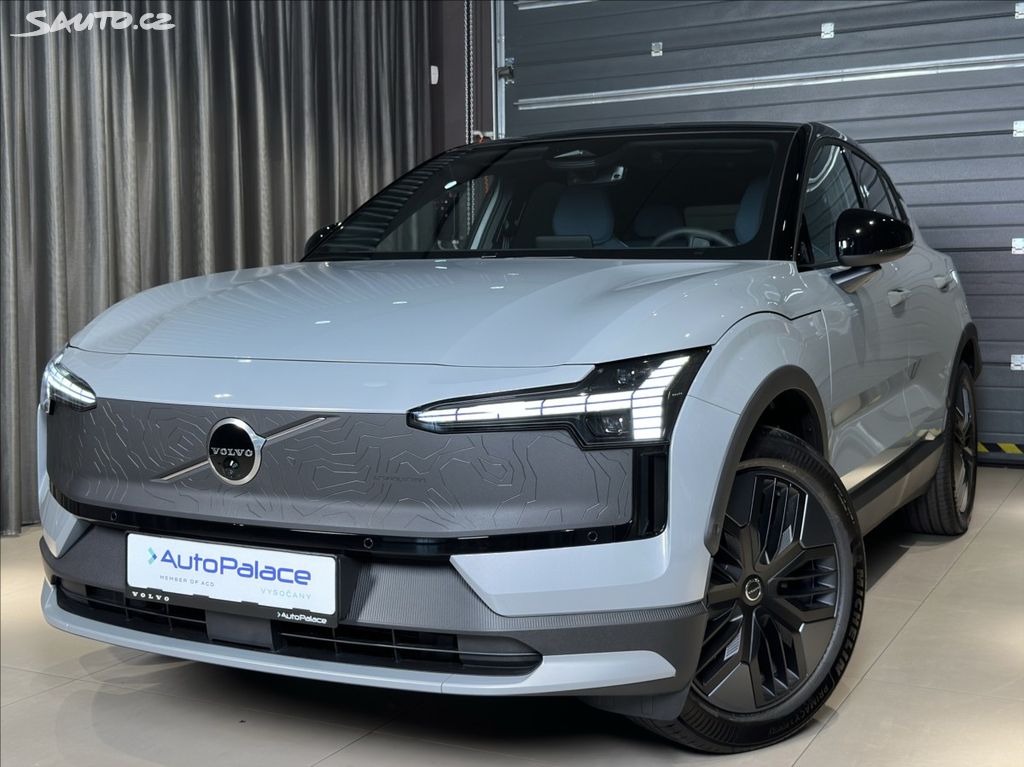 Volvo EX30, P8 AWD Ultra Cross Country
